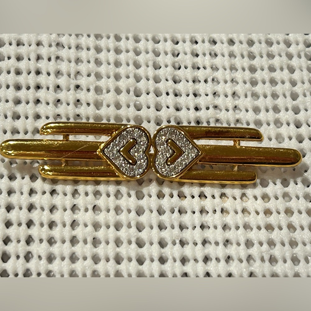 Vintage Monet Gold Tone Pin With Rhinestone Hearts.